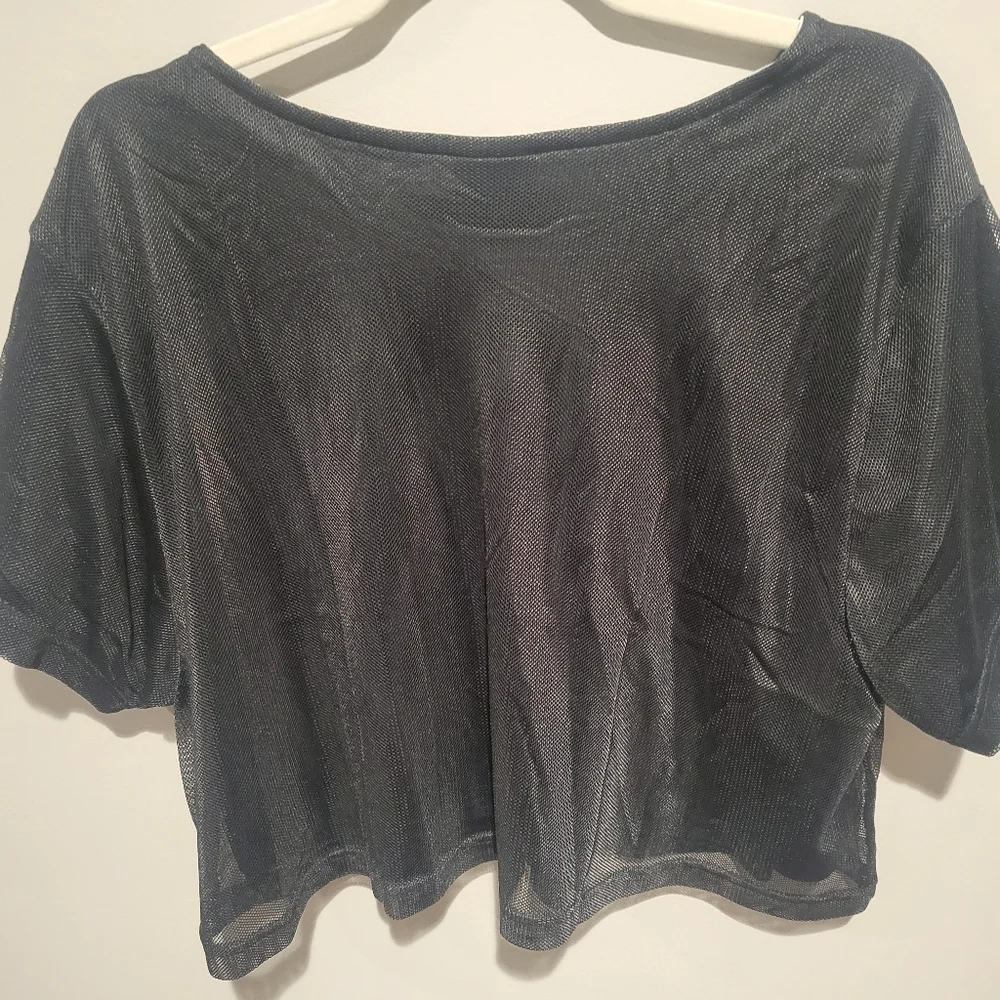 NWT Nike Air Women's Sportswear workout Mesh Crop Top Black White Size 2X - Picture 9 of 9
